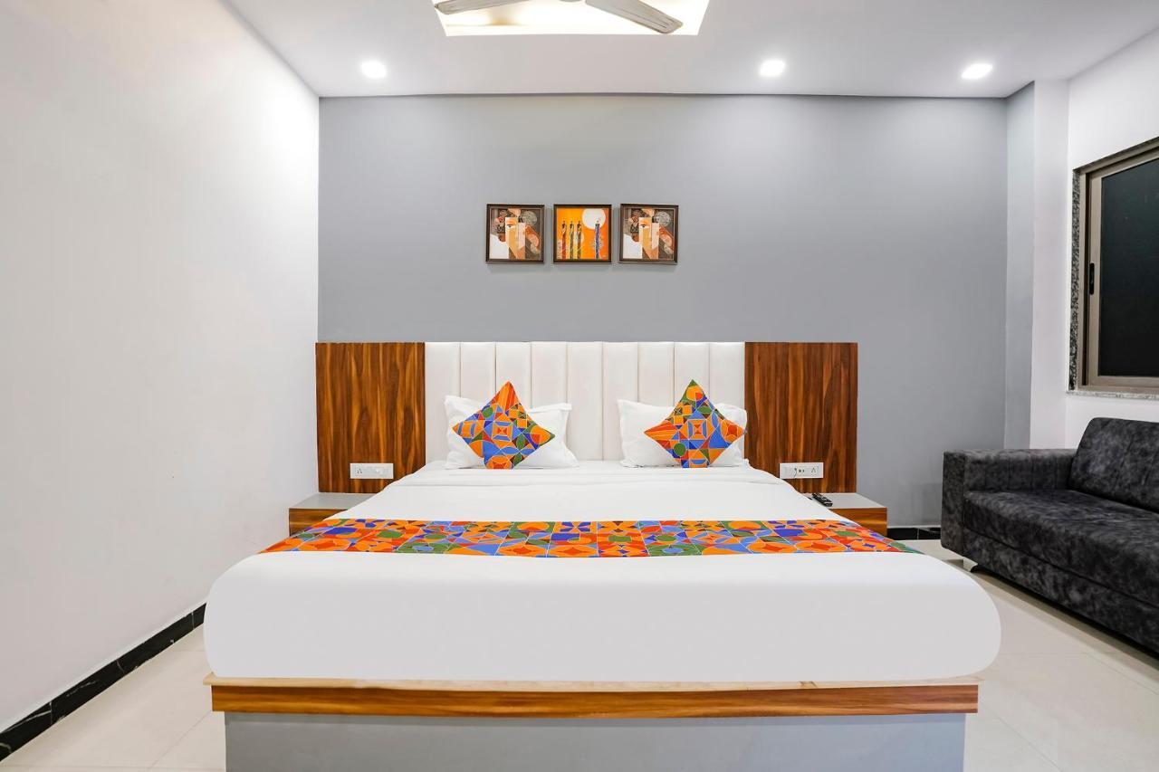 Fabhotel Magnus Surat Exterior foto